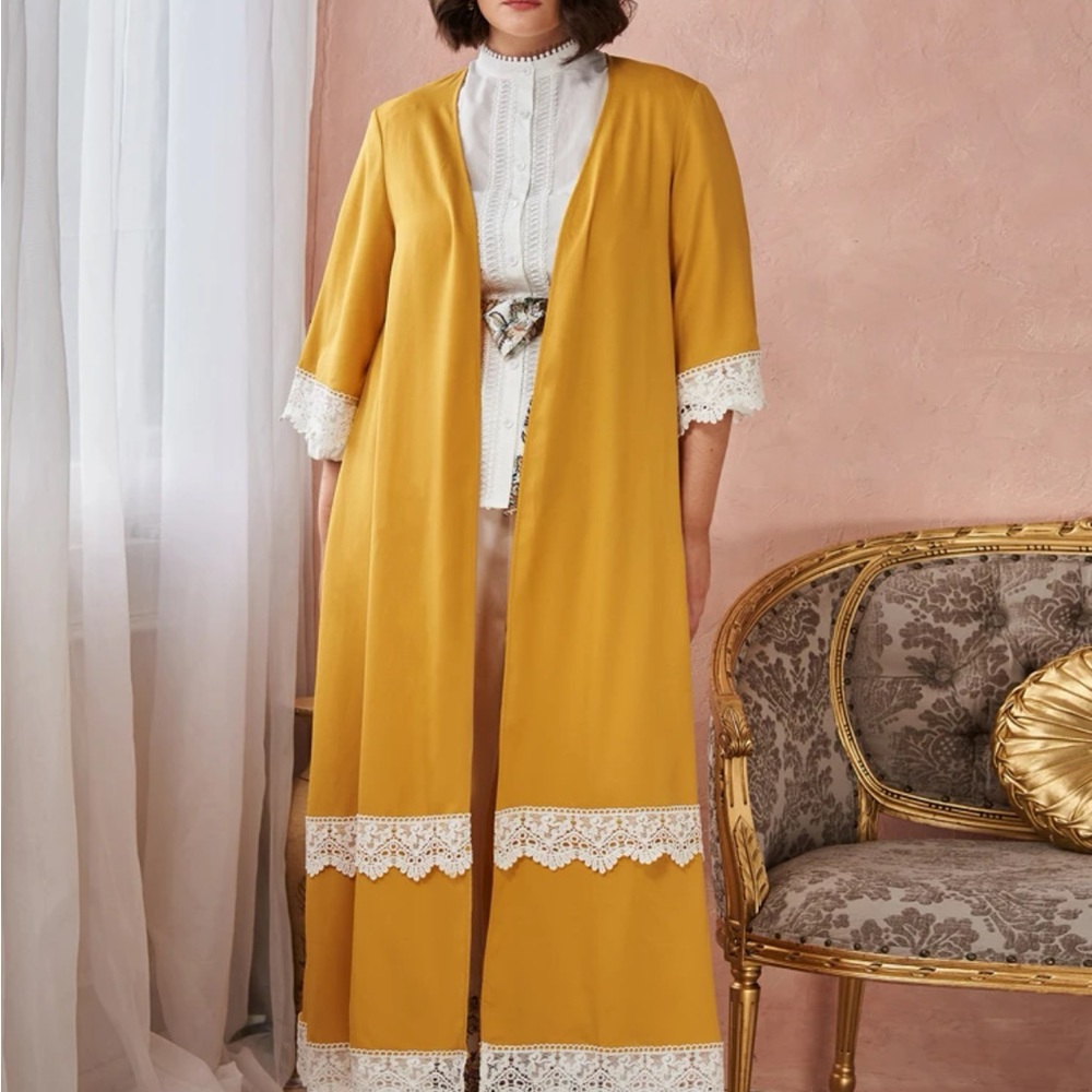 Brand New Lace Abaya